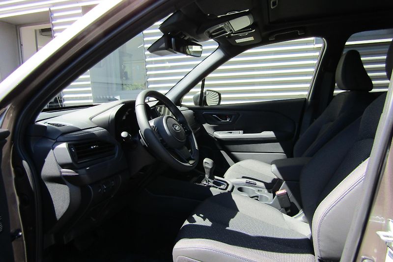 Subaru Forester (2024) FORESTER 2,0i COM NAV po 1.maj - fotka 8 z 21