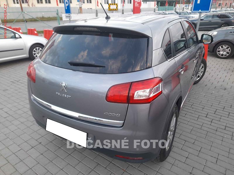 Peugeot 4008 (2012) 1.8 HDi 4x4, Kůže, AC - fotka 2 z 3