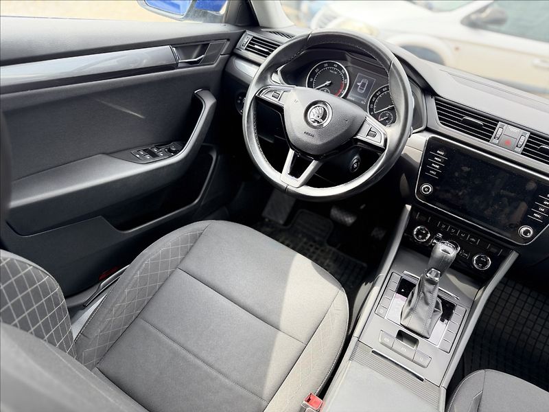 Škoda Superb 1,5 TSI 110kW DSG +SADA ALU - fotka 19 z 24