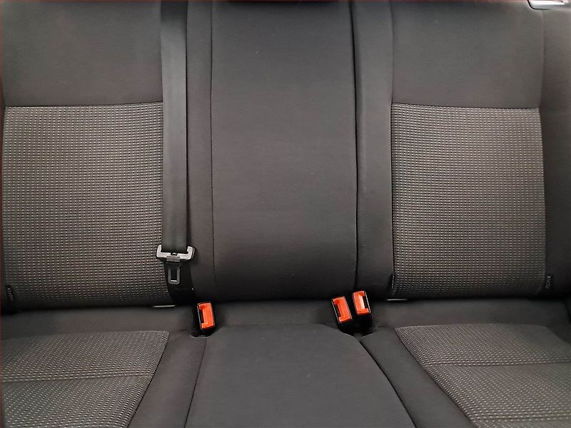 Volkswagen Golf (2008) 1.9 TDI, nová STK, Tažné - fotka 10 z 16
