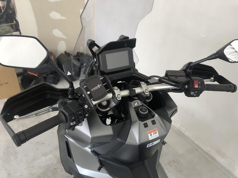 Honda X-ADV 750 ABS - fotka 13 z 19