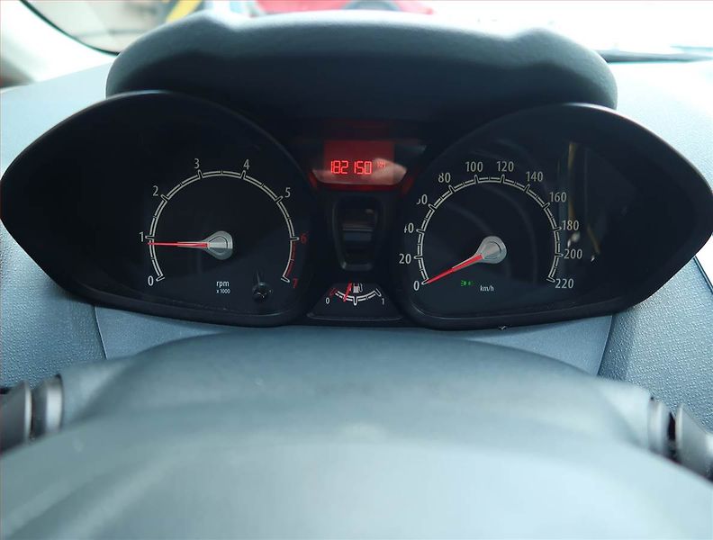 Ford Fiesta (2010) Comfort 1.25, po STK - fotka 11 z 14