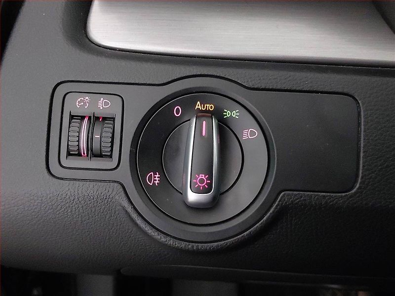 Volkswagen Passat (2014) 1.4 TSI, Navi, Tempomat - fotka 19 z 21