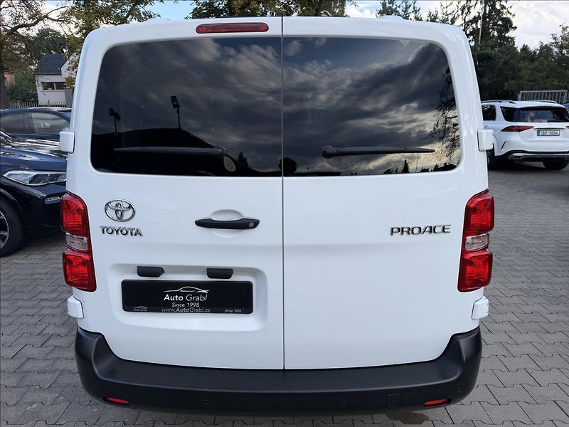 Toyota ProAce 9Míst ČR 1.maj. - fotka 6 z 21