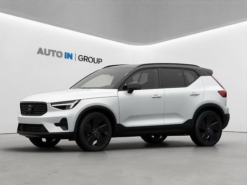 Volvo XC40 (2026) Black Edition Preal White B3 - fotografie inzerátu