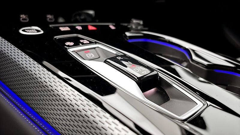 Audi A5 e-hybrid q S-Line Tech+ Kůže - fotka 14 z 16