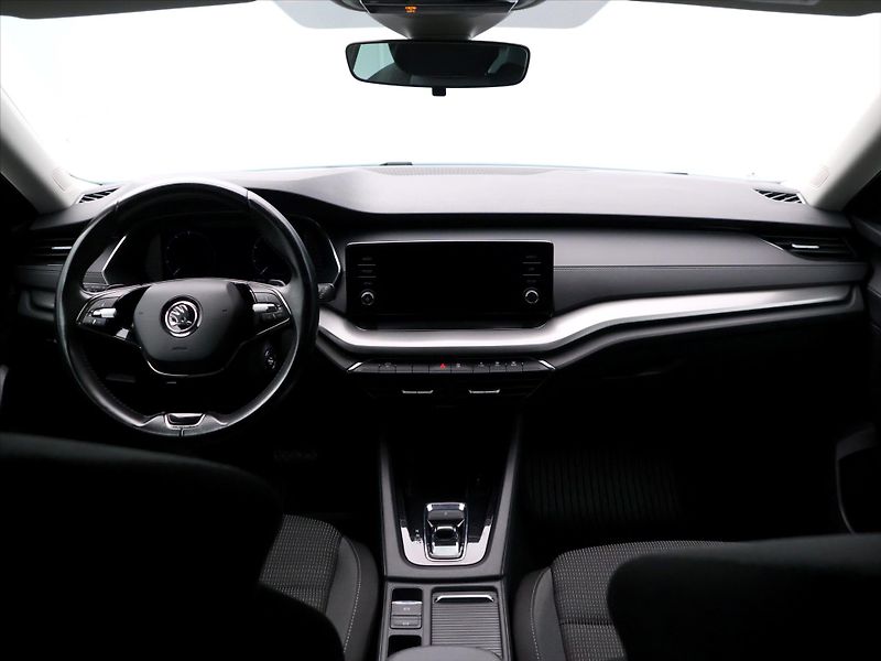 Škoda Octavia 2,0 TDI 110kW Ambition DSG CZ - fotka 31 z 39