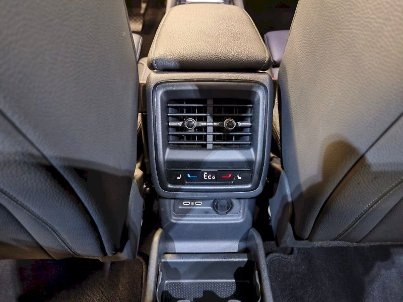 Škoda Kodiaq (2024) iV 1.5 TSI 150 kW DSG Exclusiv - fotka 28 z 34