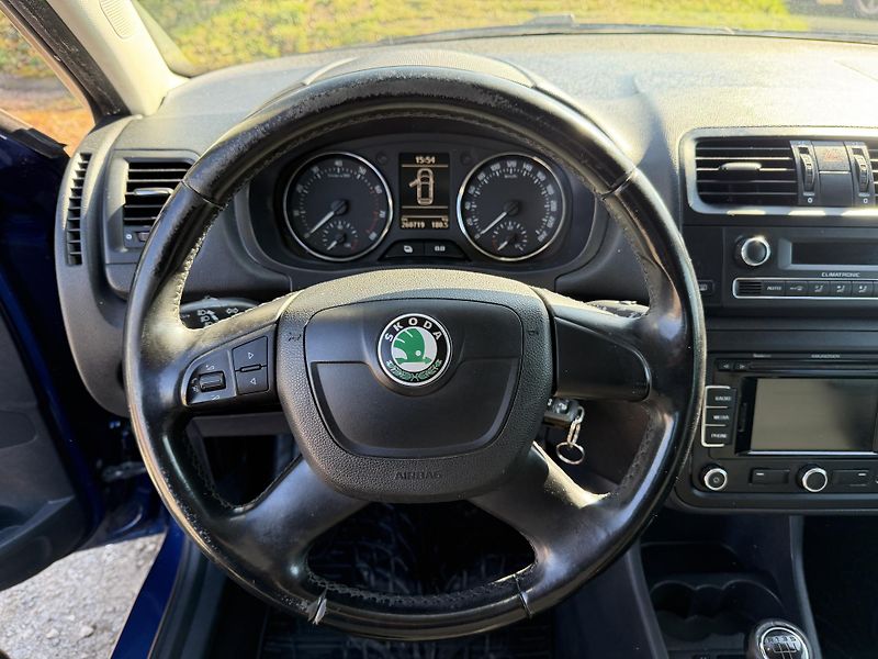 Škoda Fabia 1.2 TSI SPORT - fotka 16 z 20