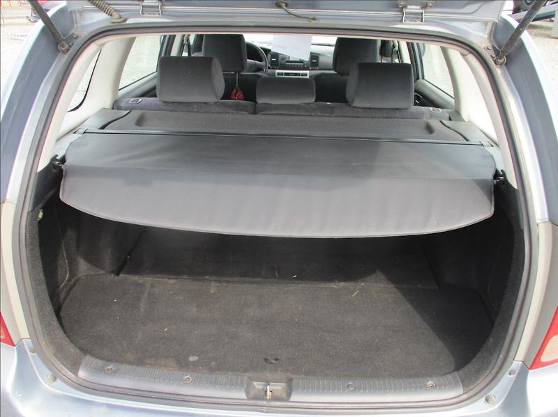 Toyota Corolla 1,4 VVTi, klima, - fotka 9 z 21
