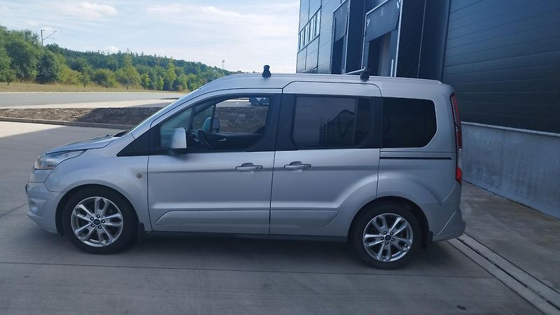 Ford Tourneo Connect 1.0i,volat- 608 081 843  - fotka 6 z 16