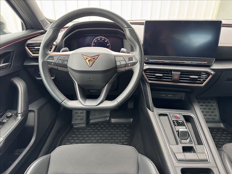 Cupra Formentor 2,0 TSI 140kW DSG 4Drive ČR - fotka 25 z 50