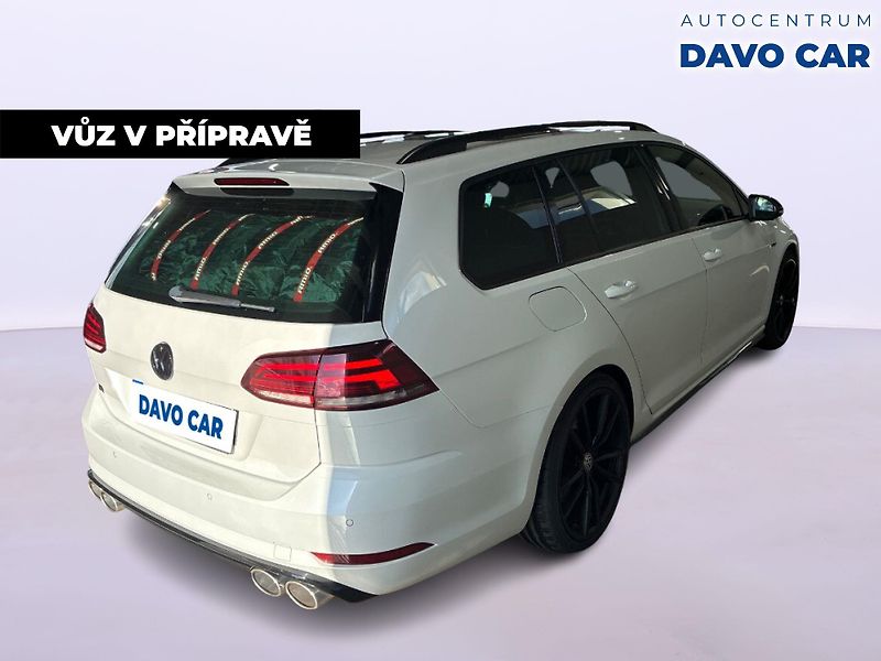 Volkswagen Golf 2,0 TSI 221kW R 4x4 DynAudio - fotka 5 z 12