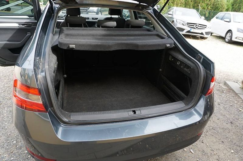 Škoda Superb (2020) 2.0 NOVÉ  V ČR - fotka 6 z 30