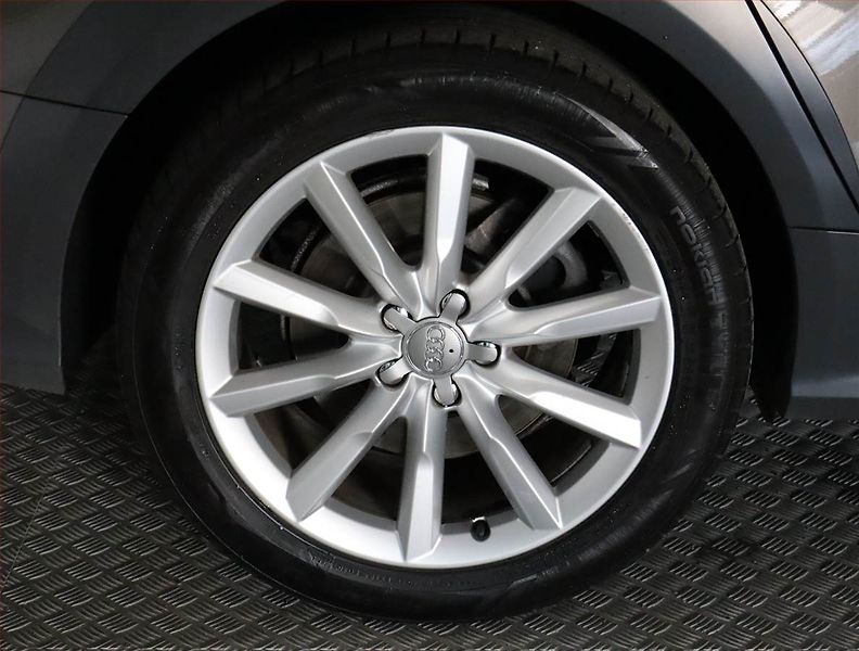 Audi A6 Allroad (2012) 3.0 TDI, 4X4, Automat - fotka 15 z 22