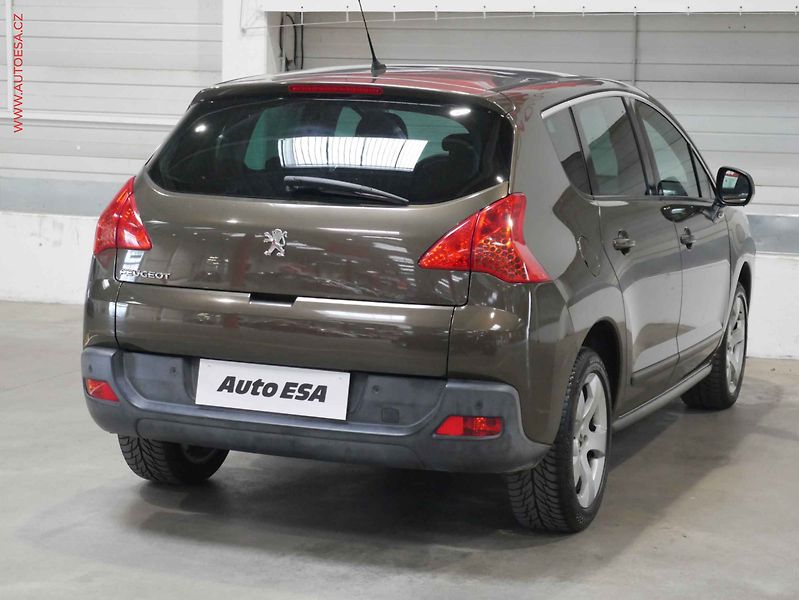 Peugeot 3008 (2010) 1.6VTi, Panor, AC - fotka 6 z 18