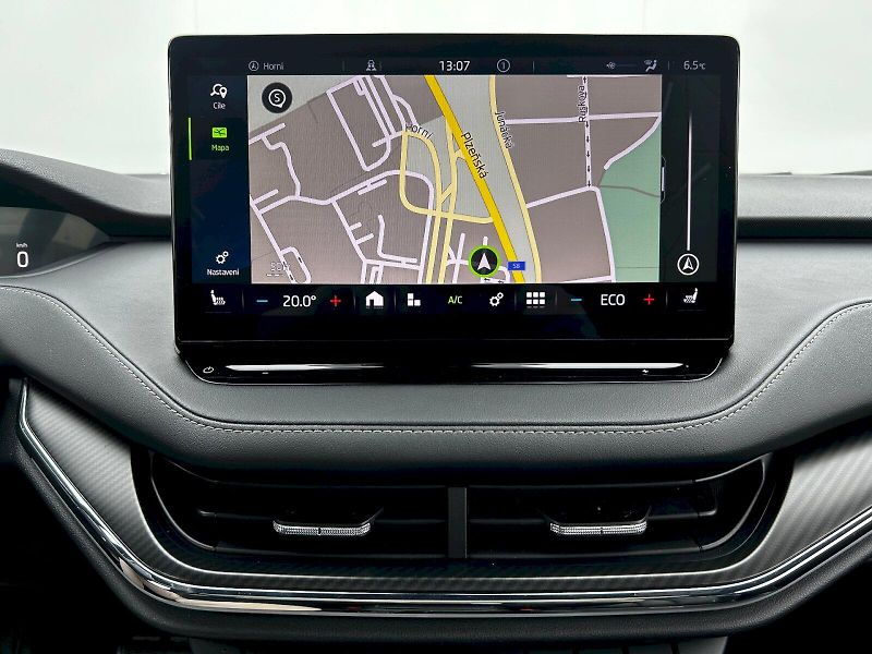 Škoda Enyaq (2022) 80 iV 220kW 4x4 RS - fotka 16 z 35