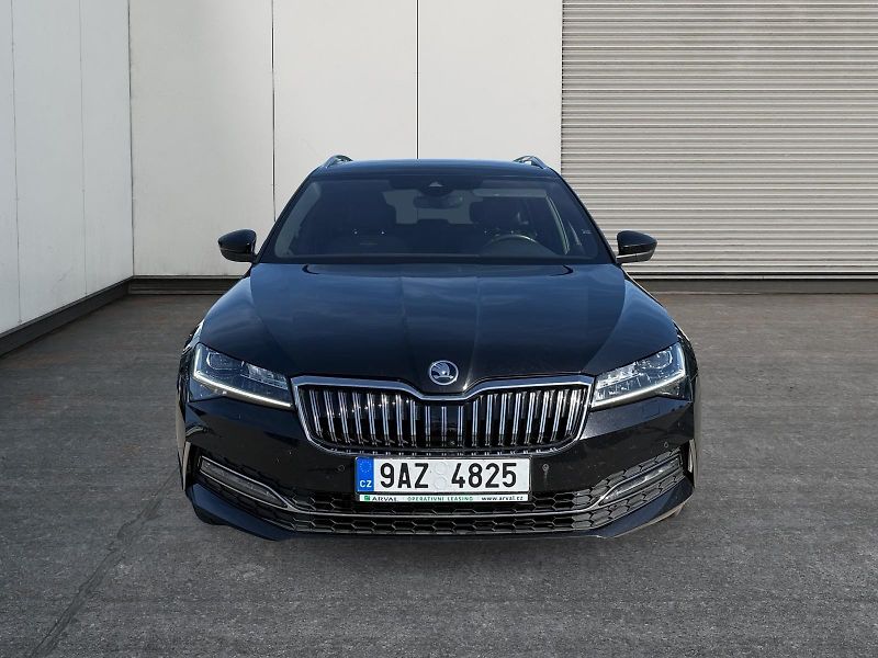 Škoda Superb (2023) L&K 2.0TDI 147kW DSG 4x4 TAŽNÉ - fotka 2 z 11