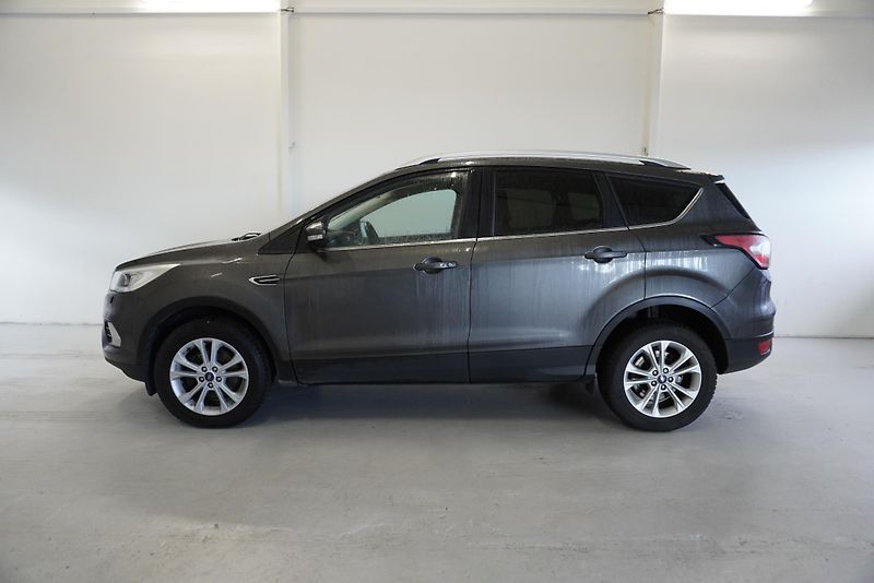 Ford Kuga (2019) 2.0 TDCI TITANIUM AUTOMAT - fotka 5 z 31