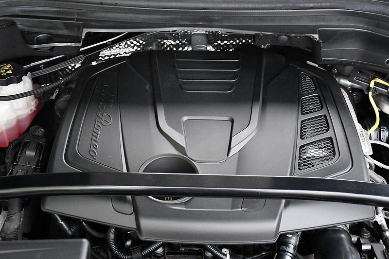 Alfa Romeo Stelvio 2.0TURBO 16V Q4 147kW SPRINT - fotka 45 z 45