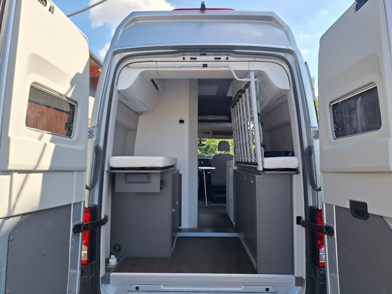 Volkswagen Grand California (2024) 2,0TDi 4Motion 3.5t ŘP- B -DPH - fotka 8 z 27