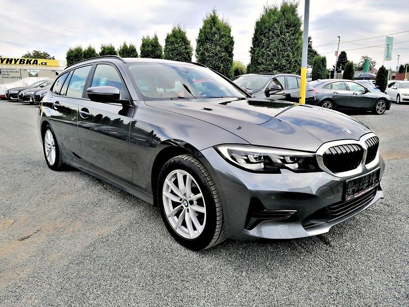 BMW Řada 3 (2022) 2.0 318IA 115kW Kůže - fotka 3 z 36