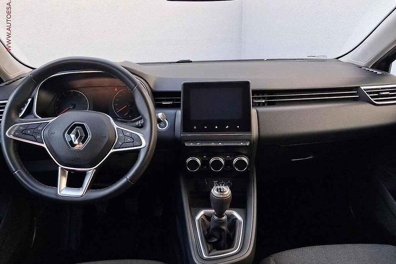 Renault Clio 1.6 E-Tech Hybrid.