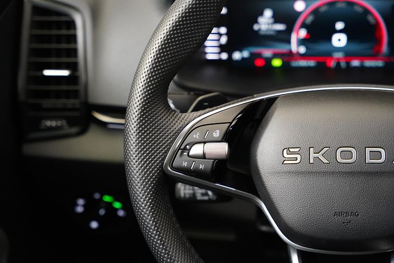 Škoda Karoq - fotka 16 z 28