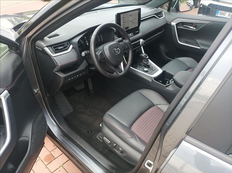 Toyota RAV4 2,5 PHEV Selection - fotka 10 z 18