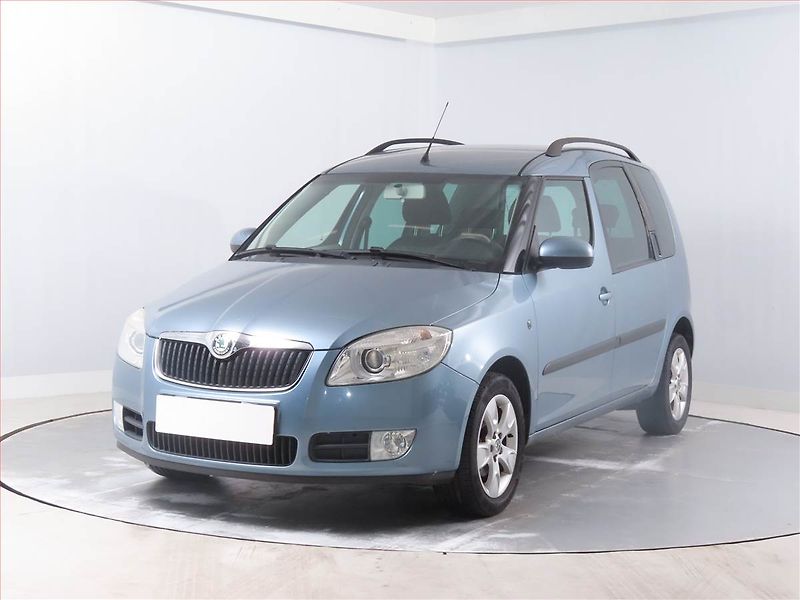 Škoda Roomster (2007) Style 1.4 16V, Tažné - fotka 2 z 13