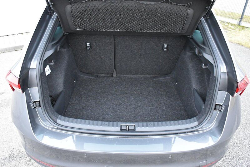 Škoda Scala (2025) Drive 1,0 TSI 85 KW 6-stup. me - fotka 8 z 27