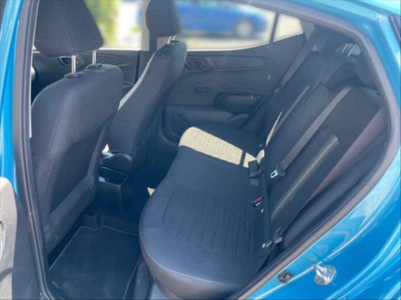 Hyundai i10 1,0 i Smart AT 5d - fotka 7 z 10