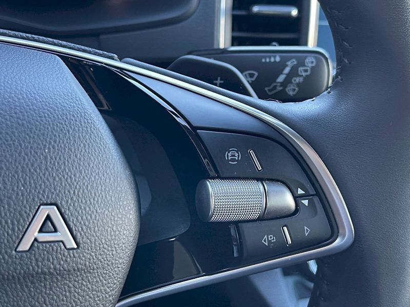 Škoda Karoq (2025) Top Selection 1.5 TSI 110kW DS - fotka 11 z 35
