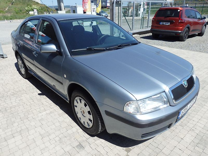 Škoda Octavia 1.6i 75 kW ZÁLOHOVÁNO - fotka 3 z 14