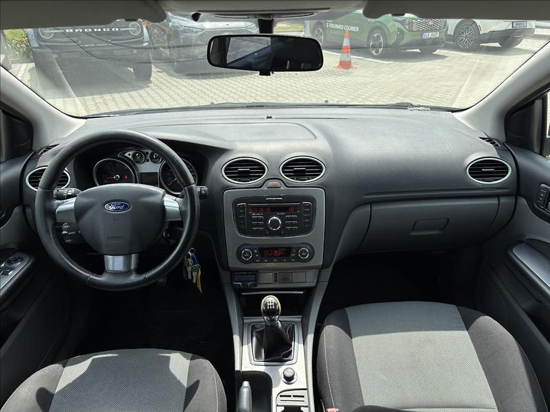 Ford Focus 1,6 TDCi 66kW - fotka 15 z 19