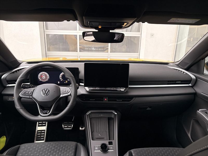 Volkswagen T-Roc 1,5 eTSI 110 kW 7DSG  R-Line - fotka 14 z 17