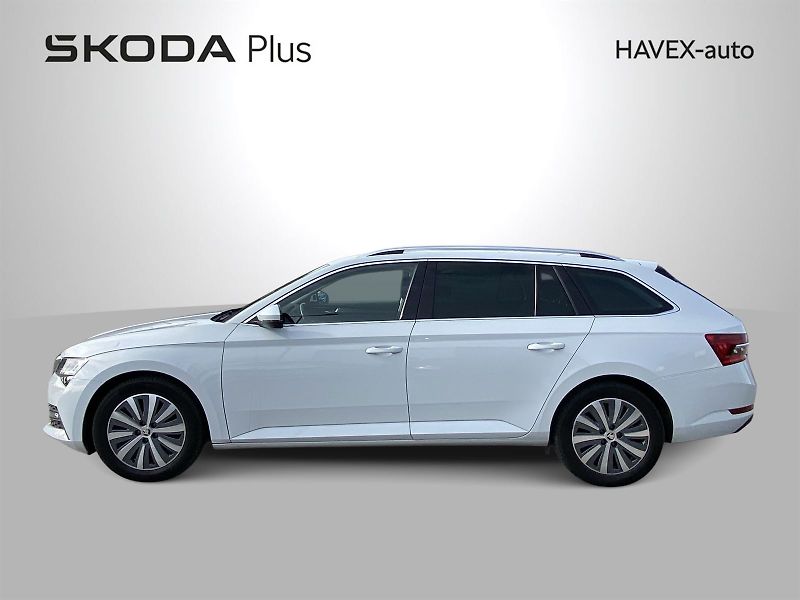 Škoda Superb (2021) Combi iV 1.4 TSI DSG Style - fotka 3 z 36
