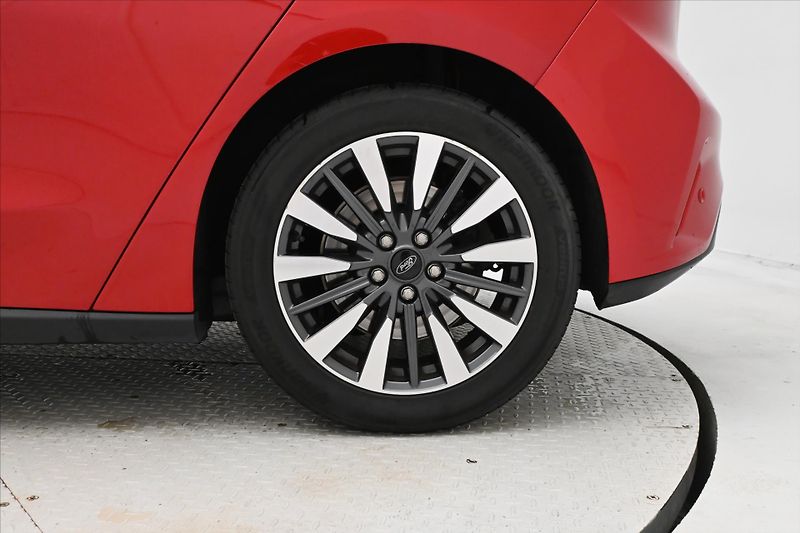 Ford Focus 2,0 EcoBlue 110kW Titanium X Z - fotka 27 z 27