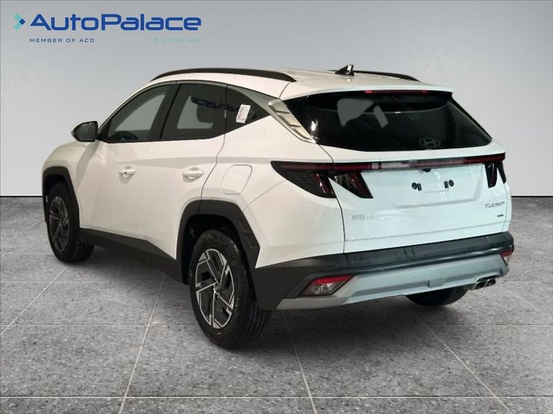 Hyundai Tucson 1,6 CRDI 4x4 STYLE MHEV DCT - fotka 6 z 7