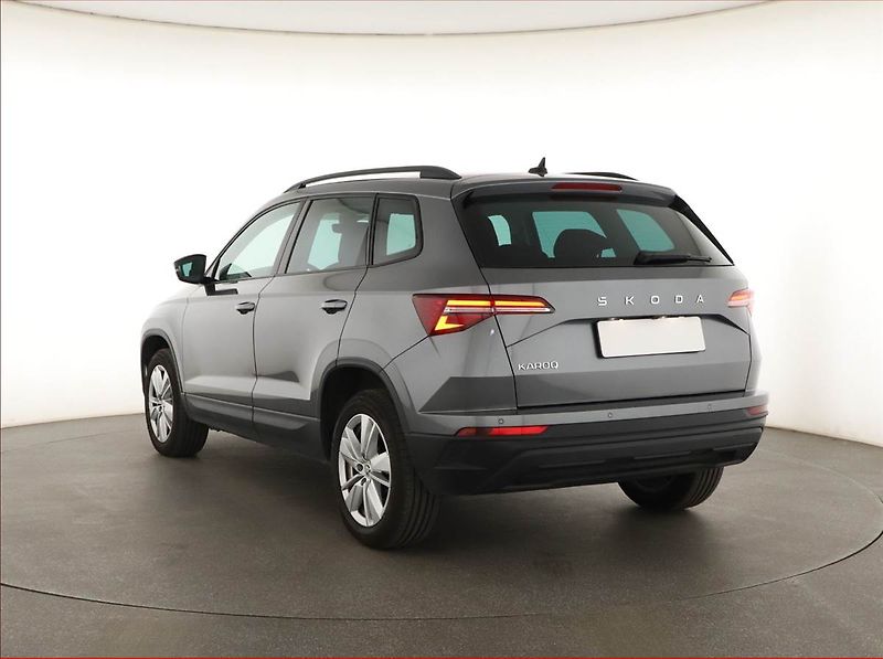 Škoda Karoq (2024) Style 1.5 TSI - fotka 4 z 17