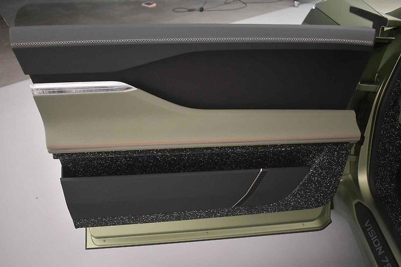 Koncepční vůz Škoda Vision 7S jako předobraz velké rodinné Škody