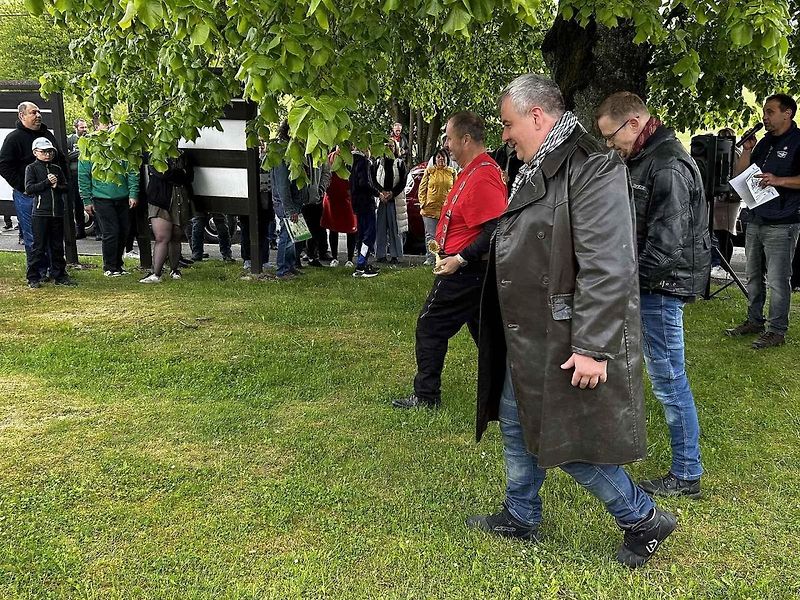 Jízda historických vozidel po Pašeráckých stezkách v obci Rybník.