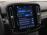 Volvo XC40 PURE ELECTRIC REZERVACE - náhled 42