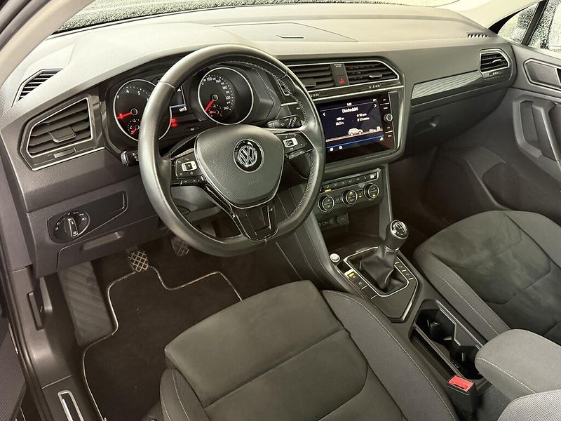 Volkswagen Tiguan 1,5 TSi 96 kW Comfortline - fotka 6 z 25