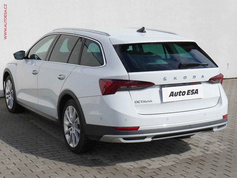 Škoda Octavia (2022) 1.5 TSi, Scout, LED, +ALU - fotka 6 z 20