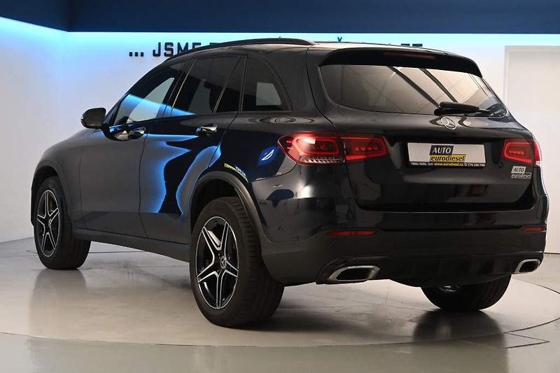 Mercedes-Benz GLC (2021) 2.0 4Matic 9G-TRONIC AMG Line - fotka 7 z 39