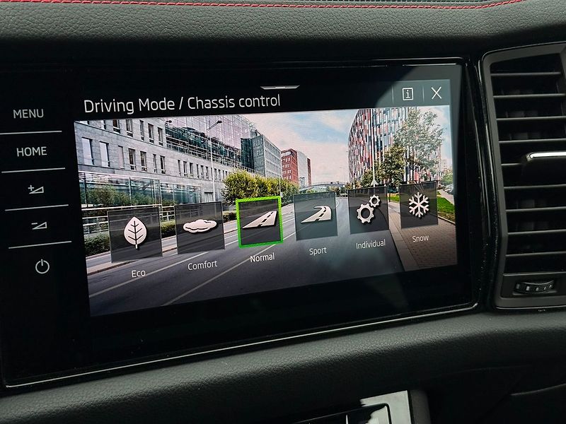 Škoda Kodiaq 2.0TSI 180kW RS 4x4 Pano NT TZ - fotka 14 z 18
