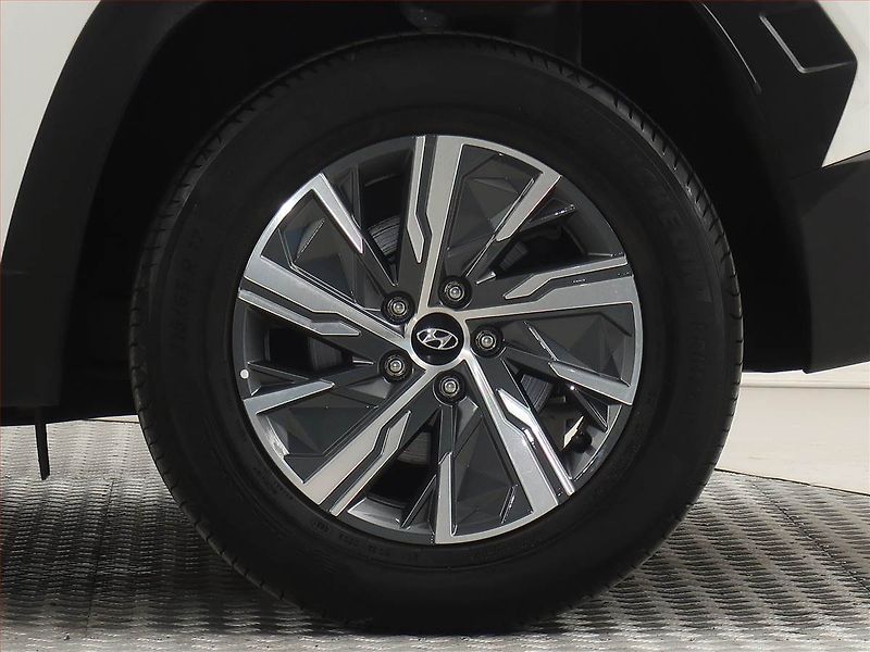 Hyundai Tucson (2021) 1.6 T-GDI HEV - fotka 15 z 19