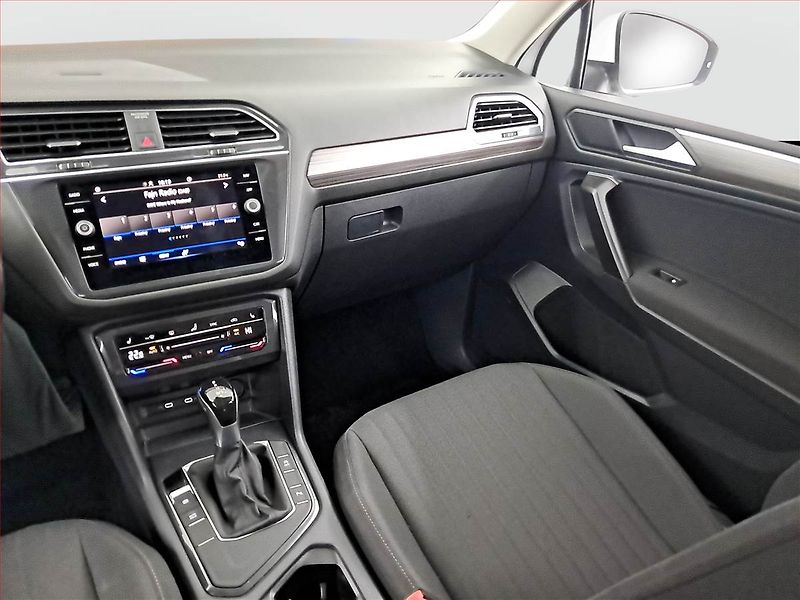 Volkswagen Tiguan Allspace (2023) Life 1.5 TSI - fotka 8 z 22