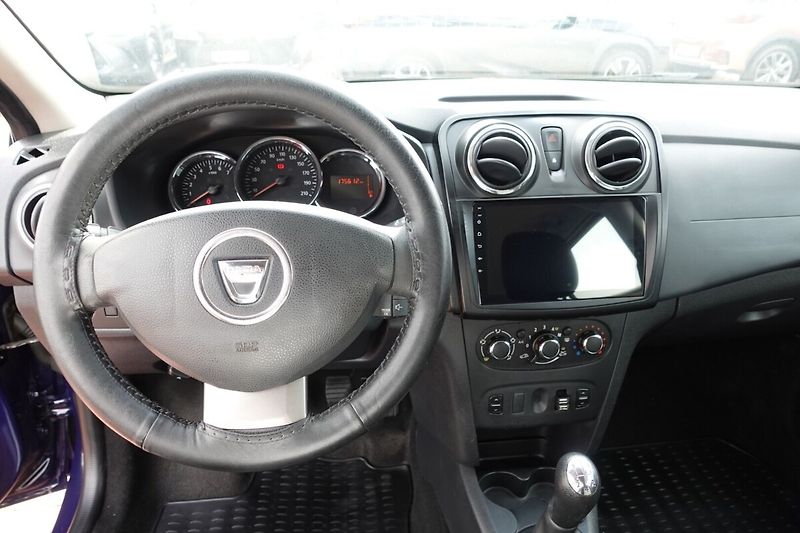Dacia Logan 0.9 TCe 66 kW S&S MCV Arctica - fotka 12 z 27